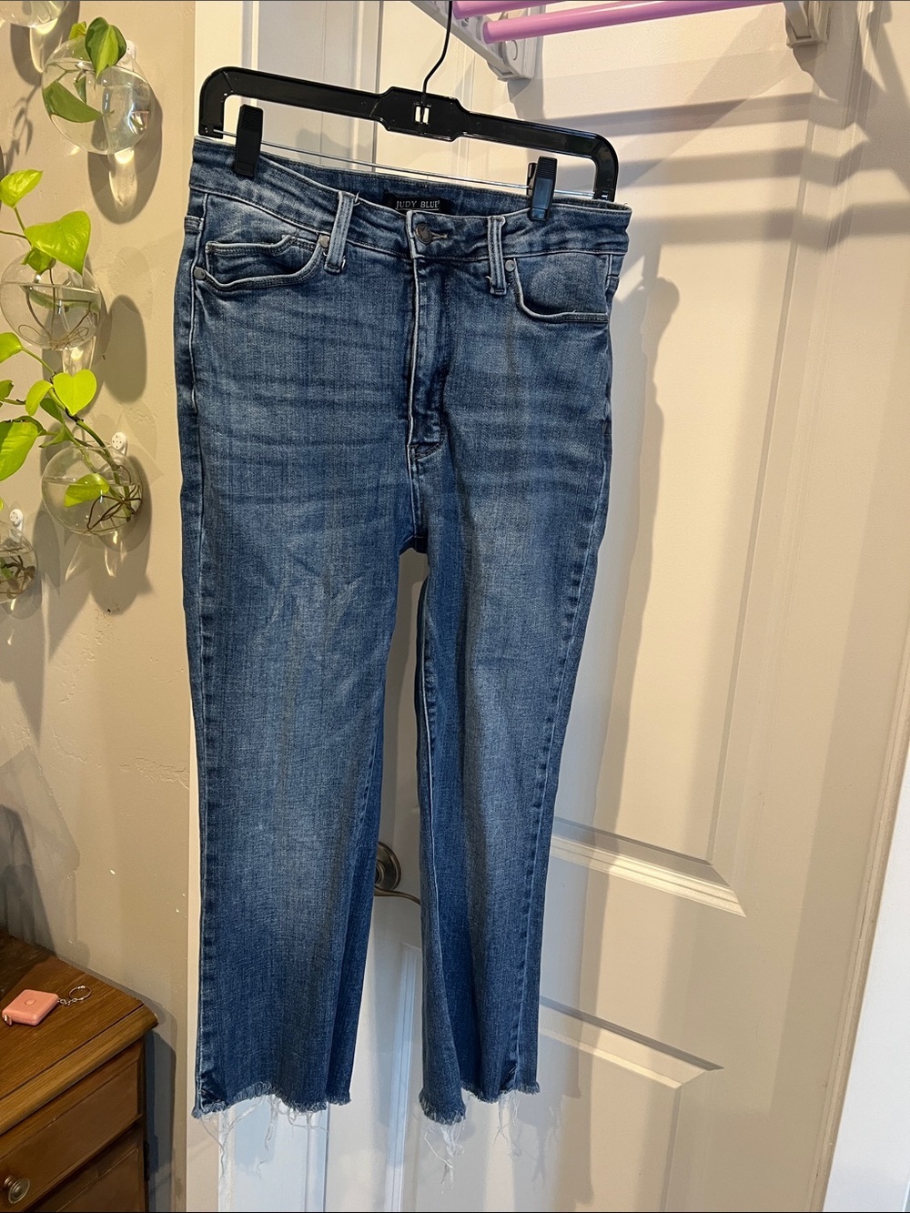 Judy Blue Medium Blue Cropped Raw Hem Jeans